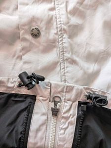 The north face original white jacket weatherproof