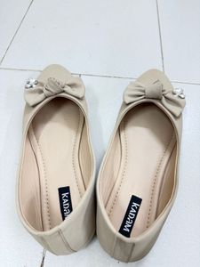 Elegant Bow Flats