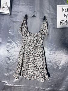 pull&amp; Bear Floral Print Mini Dress