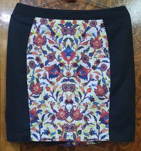 Patterned Pencil Skirt