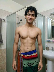 Stylish Men's Towel Wrap
