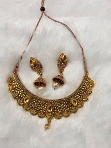 Necklace set