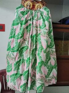 243. Ethenic long skirt