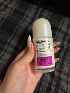 Engage Radiant Glow Deodorant Roller
