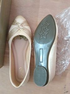 New Sparkly Embellished Ballet Flats size 38