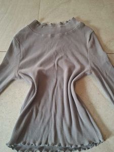 Grey Ribbed Lettuce Trim Turtleneck Top
