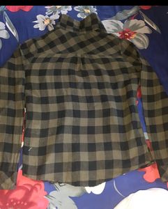 Fashion Checkered Casual Shirt.