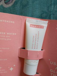 Hyphen Rice Water Brightening Daily Cleanser