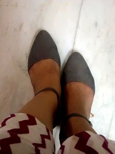 Chic Grey Pointed-Toe Flats with Ankle Strap