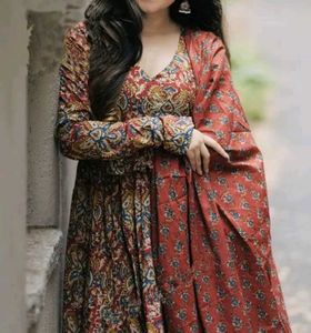 Beautiful Ethnic Kurta Set with Dupatta