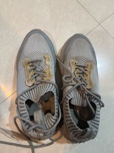 Luna Blu Grey Sneakers