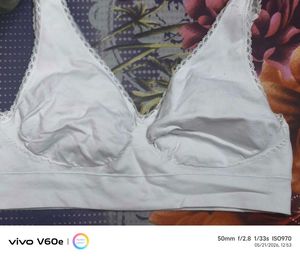 Comfortable White Lace Trim Bra