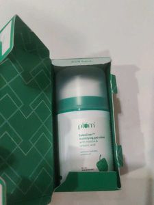 Plum SebaClear Mattifying Gel Creme
