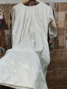 Elegant Embroidered Kurta
