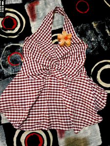 Cute Halter Neck Top💋💖....