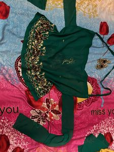 💚90s Bollywood Green Embroidered Ethnic Blouse💚