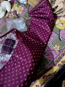 New wine shade saree with blouse piece 80cm
