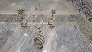 Sparkling Pendant &amp; Earring Set