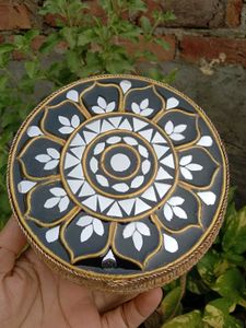 Handcrafted Ethnic Lippan Art Sling Bag
