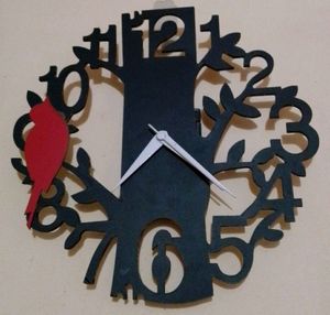 Red Bird Designer Wall Clock ⏰️