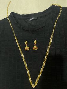 Elegant Gold Necklace and Earring Set