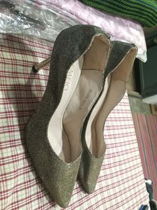Sparkling Gold Stiletto Heels