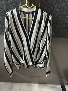 Chic Striped V-Neck Blouse