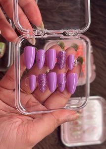 Navratri Purple Press-On Nails with Glitter
