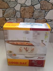 2500  Hot And Fresh Microwave Safe Container