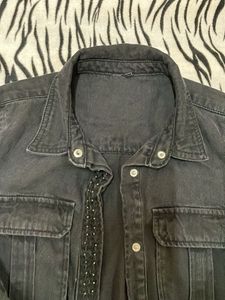 denim jacket perfect for fall 🕷️🍂