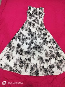 Women's Crepe Printed Length Dress Round Neck
