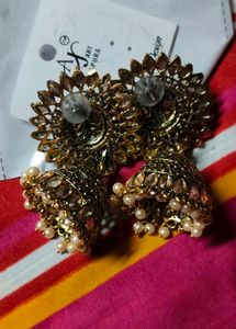 Exquisite Kundan Jhumka Earrings