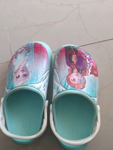C 13 Sized Crocs , Frozen Theme