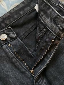 BlackMom Fit Denim Jeans