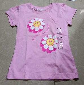 Cute T-Shirt with Surfboard Print