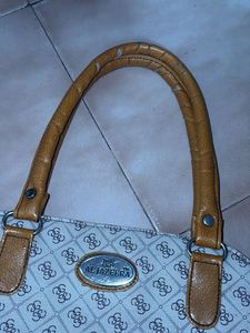 Chic Al Jazeera Shoulder Bag
