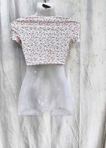 55209. Cute Floral Ruched Crop Top