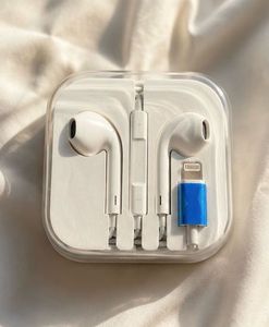 Apple EarPods with Lightning Connector