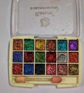 Ranon 18 Color Eyeshadow Palette - Sparkle & Shine