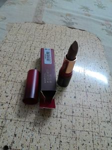 pack of Lakme Lipcolour &amp; Avon Nail polish