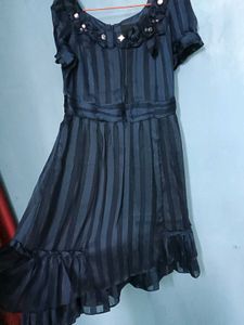 Beautiful middi knee length