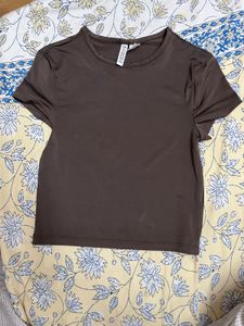 H&M brown fitted top