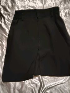 Tommy Hilfiger Black Ribbed Crop Top
