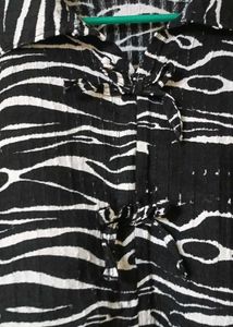 Stylish Zebra Print Button-Up Shirt