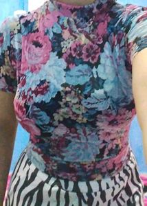 Floral Print Mock Neck Top