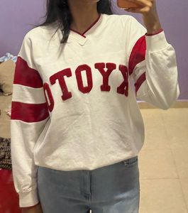 Y&amp;F Kyoto V-Neck Sweatshirt