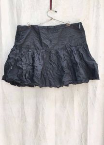 19V. Black Textured Mini Skirt