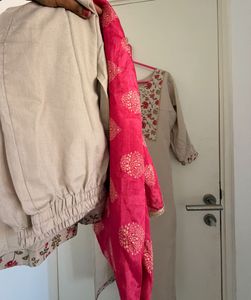 Beige Kurta pant with pink Floral Embroidery