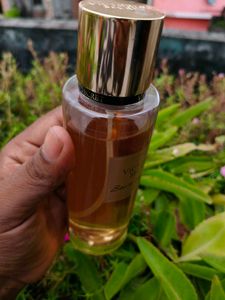 Victoria's Secret Bare Vanilla Fragrance Mist