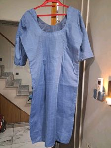 Blue Embroidered Kurta XL